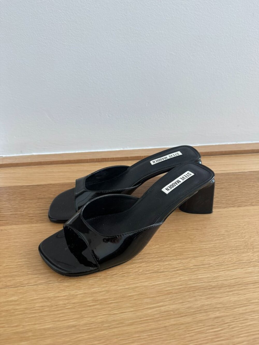 Steve Madden kitten Heels Black